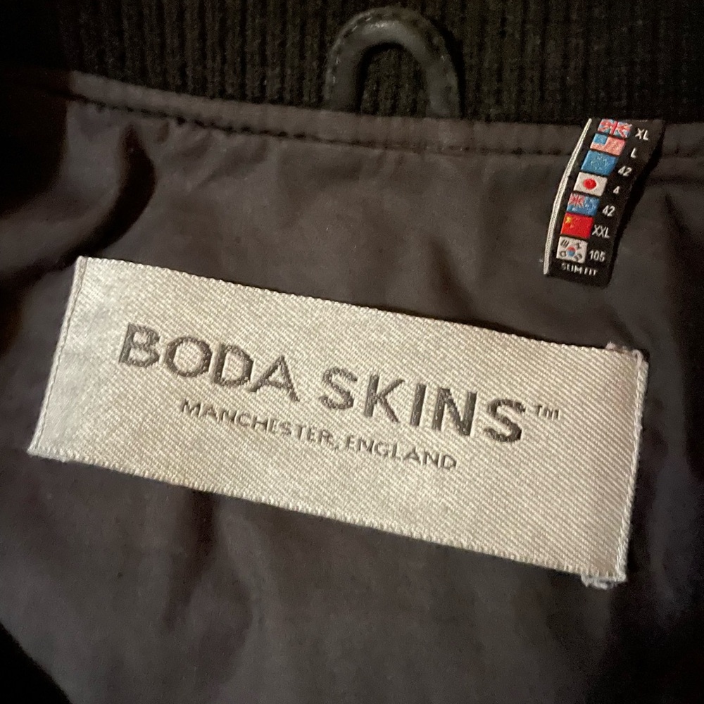 BODA SKINS sheep skin leather suede bomber jacket, size L. - Picture 3 of 4
